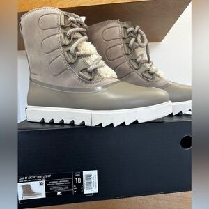 Sorel Joan of Arc Next Light Wedge Waterproof Snow Boots. 10. BNIB